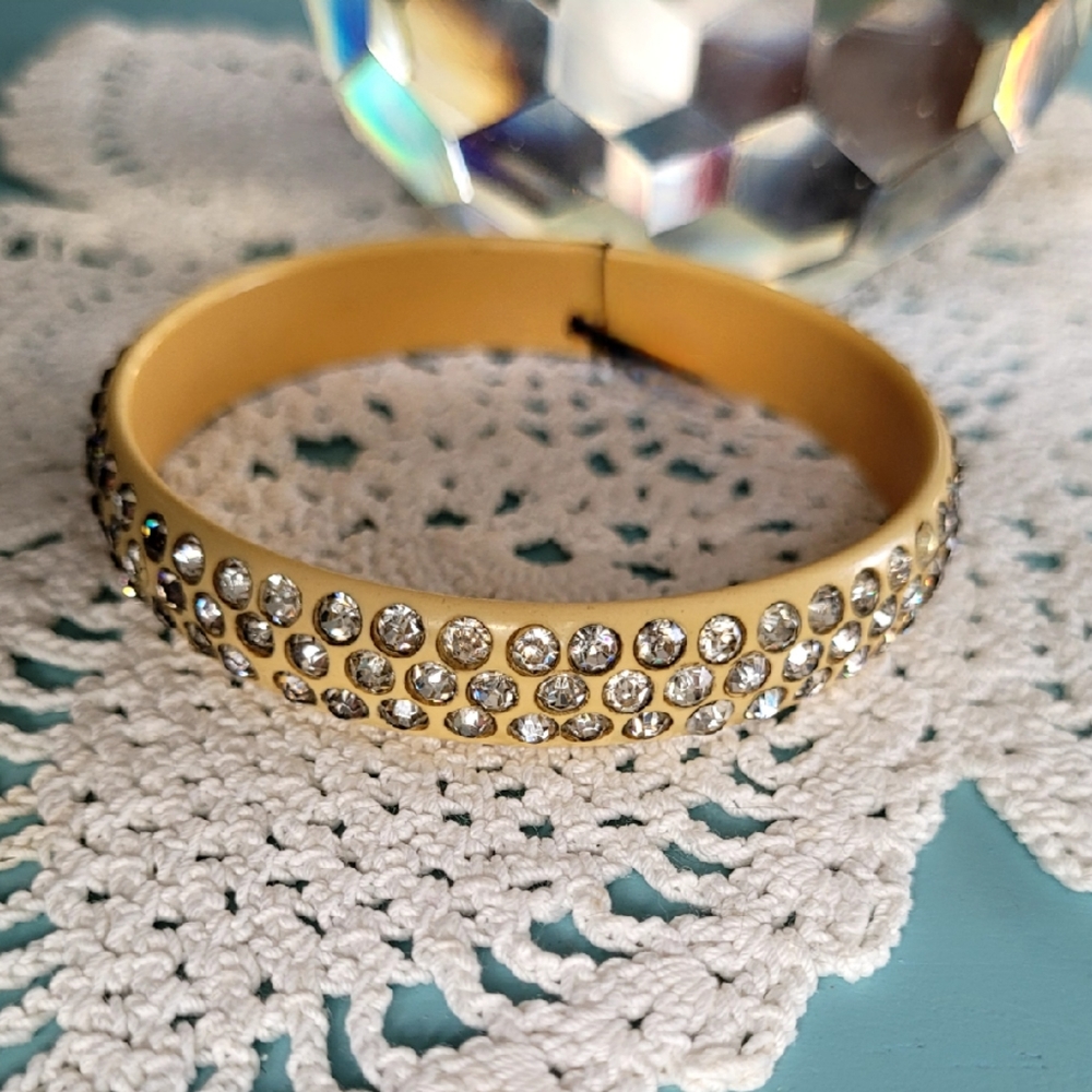 GLISTENING Celluloid Bangle Bracelet